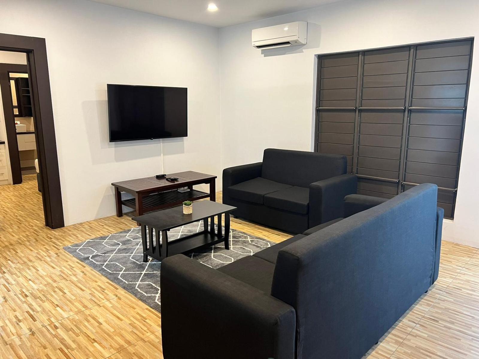 Garden Apartments نادي المظهر الخارجي الصورة