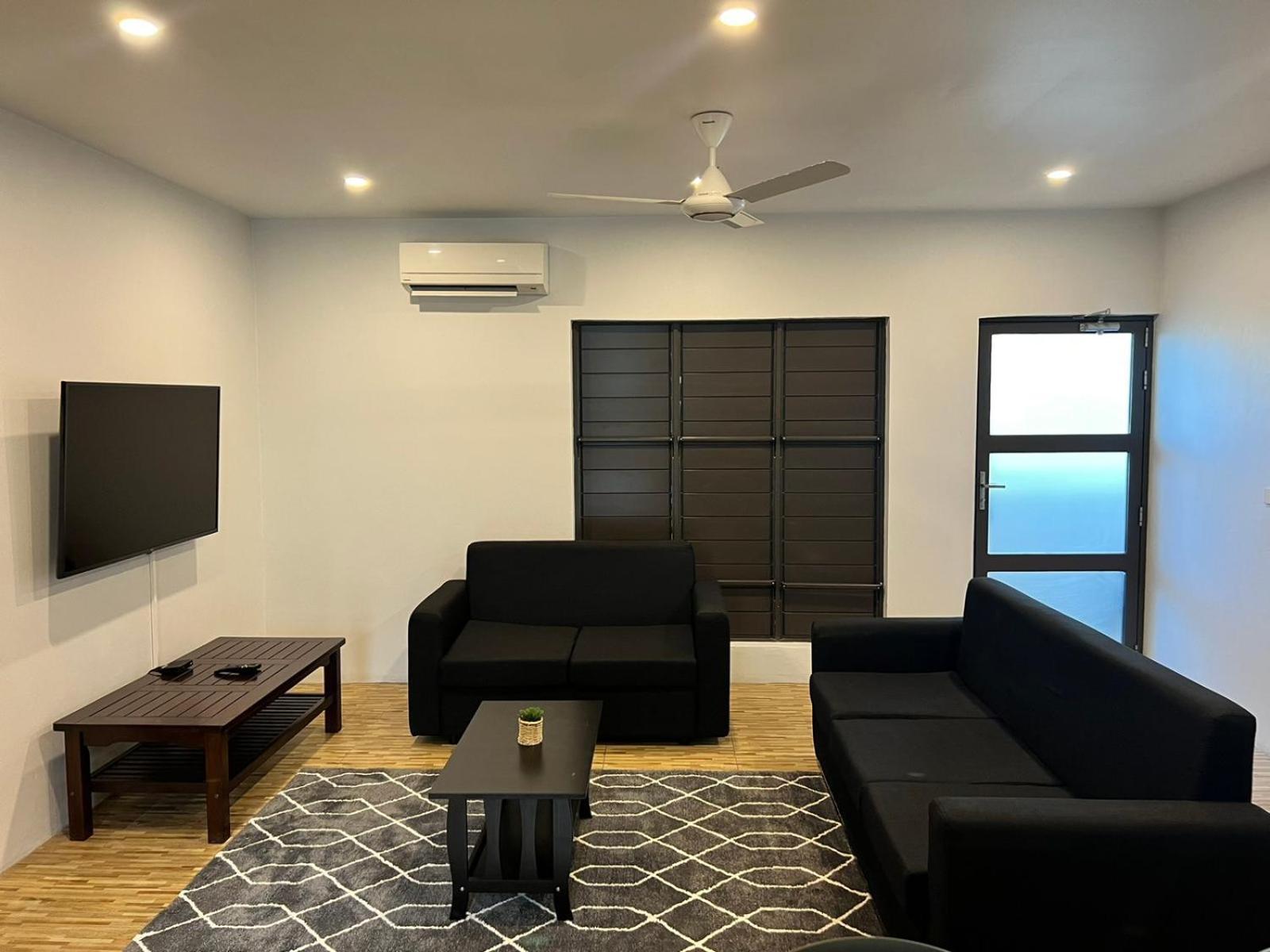 Garden Apartments نادي المظهر الخارجي الصورة
