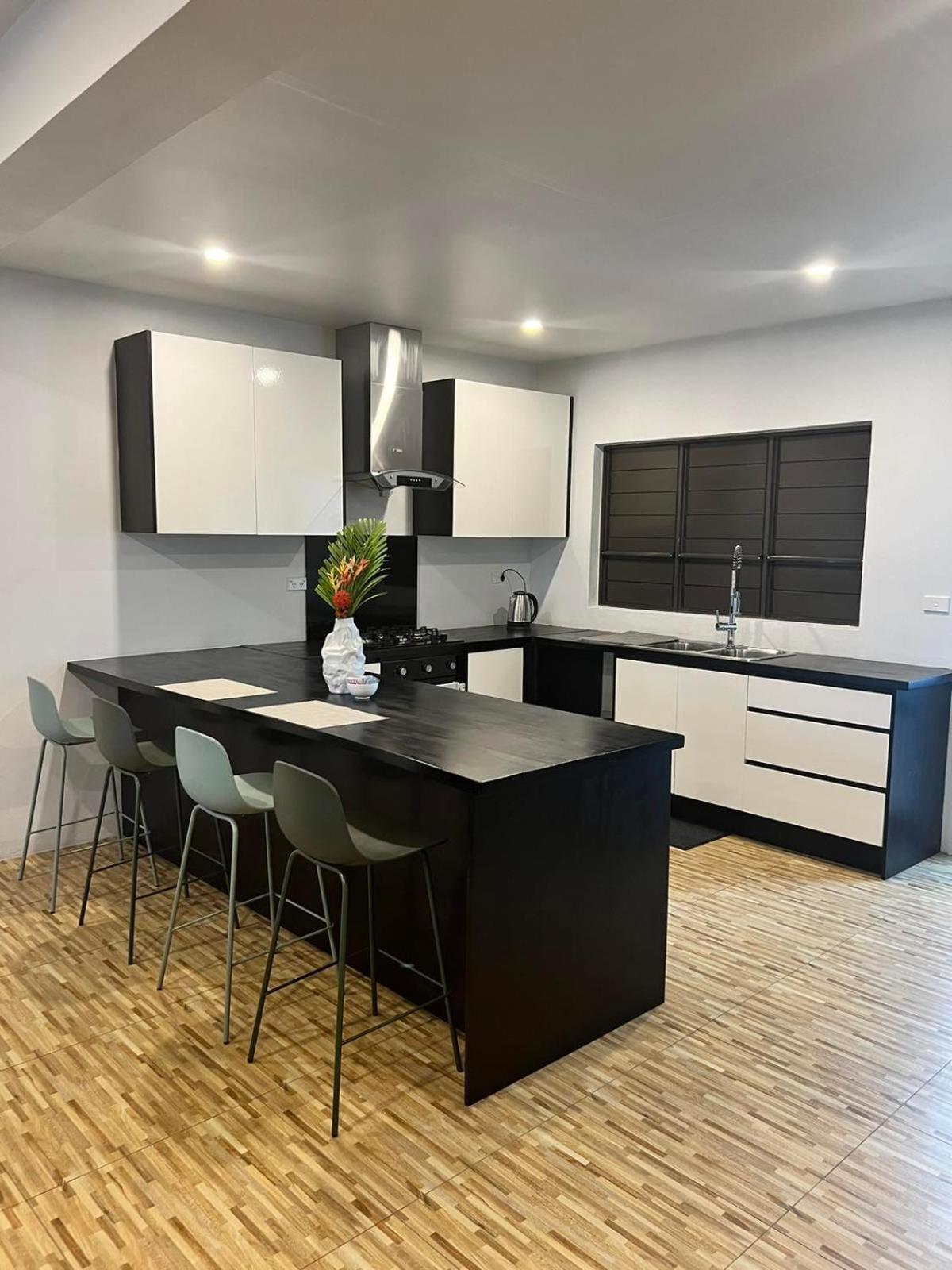 Garden Apartments نادي المظهر الخارجي الصورة