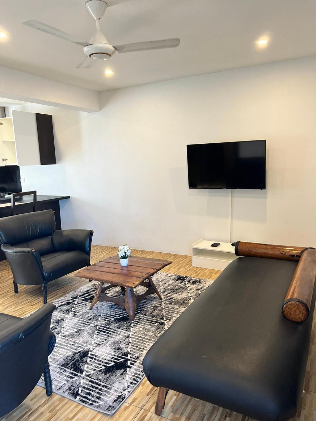 Garden Apartments نادي المظهر الخارجي الصورة
