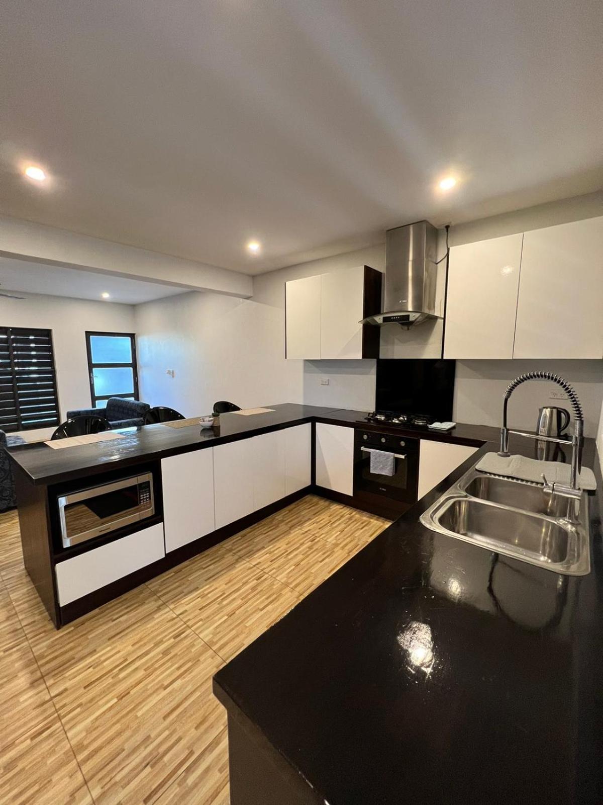 Garden Apartments نادي المظهر الخارجي الصورة