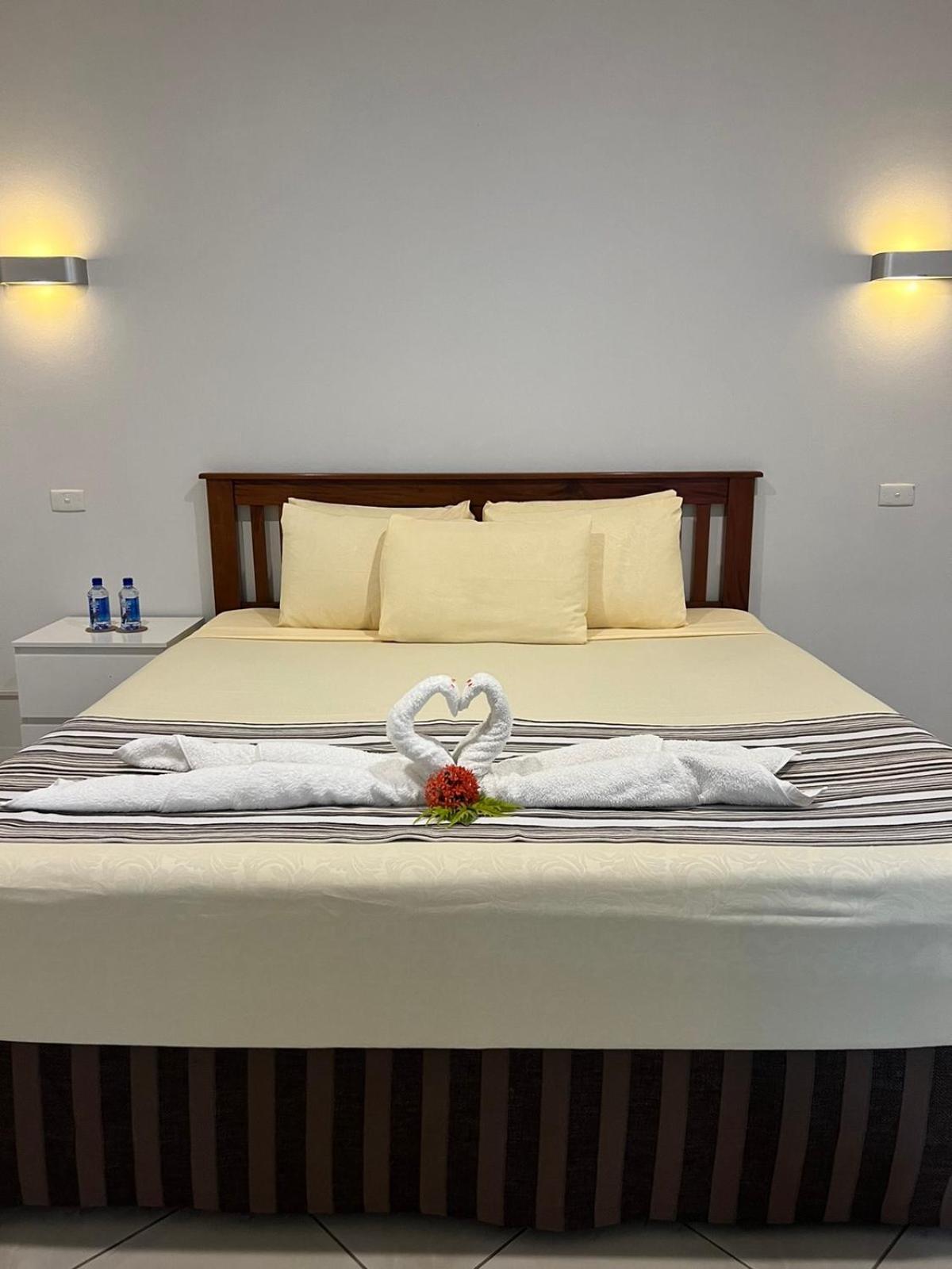 Garden Apartments نادي المظهر الخارجي الصورة