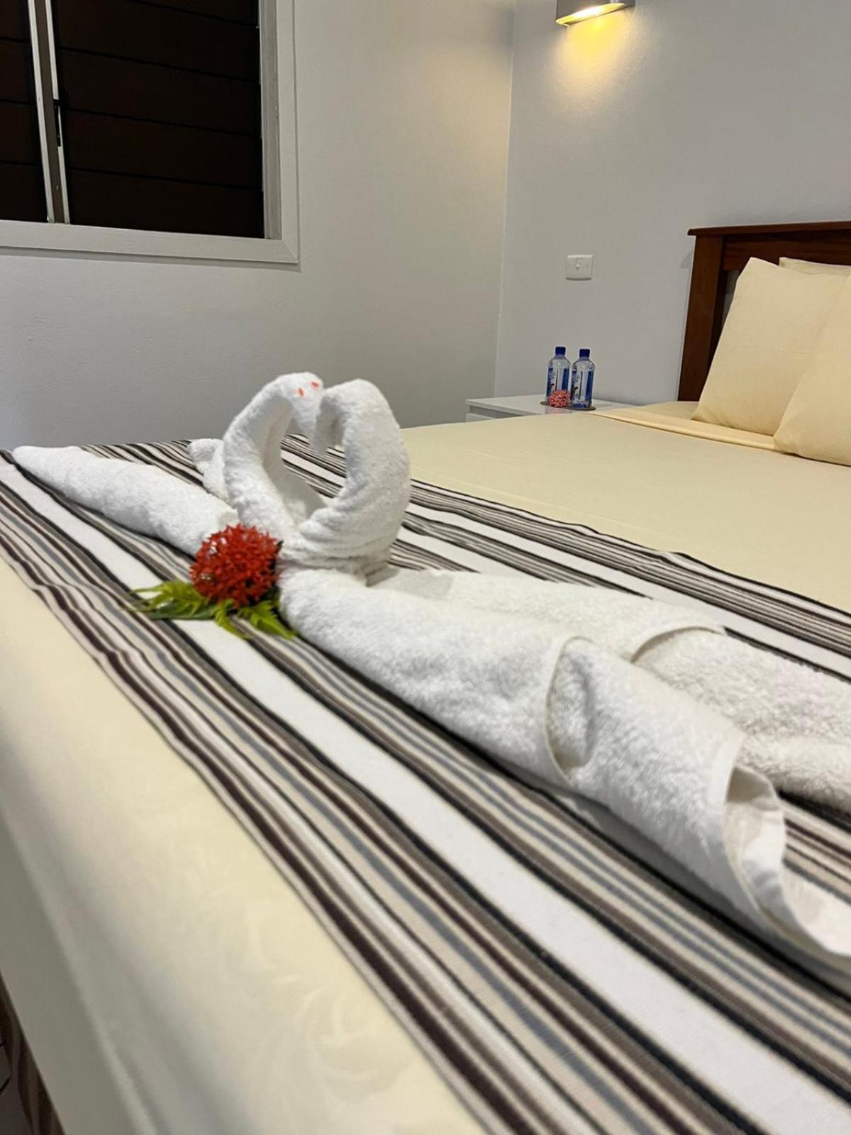 Garden Apartments نادي المظهر الخارجي الصورة