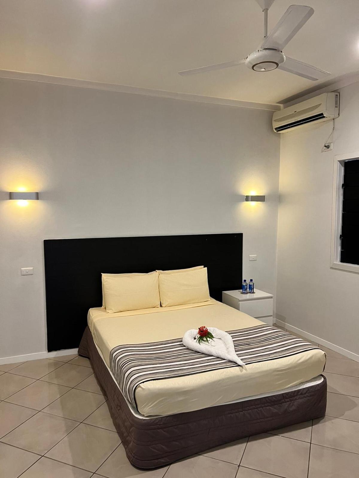 Garden Apartments نادي المظهر الخارجي الصورة