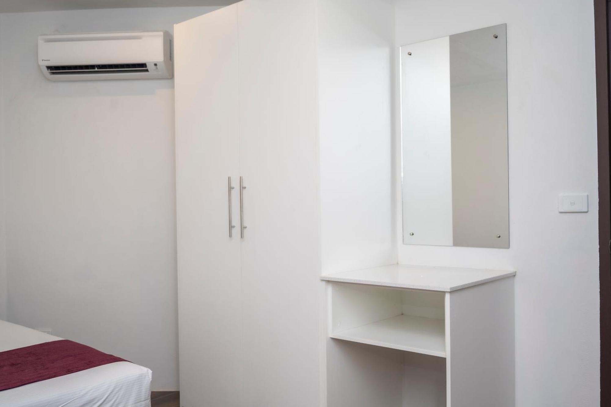 Garden Apartments نادي المظهر الخارجي الصورة