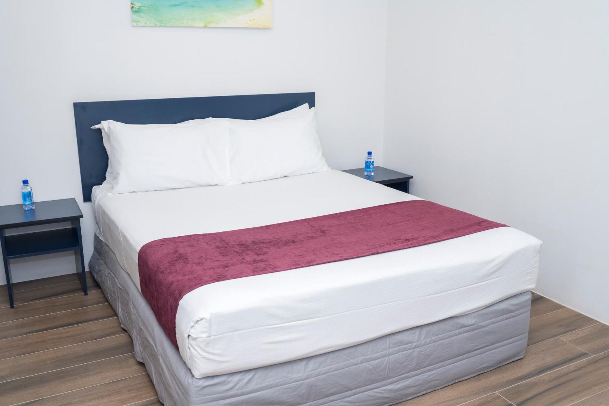 Garden Apartments نادي المظهر الخارجي الصورة