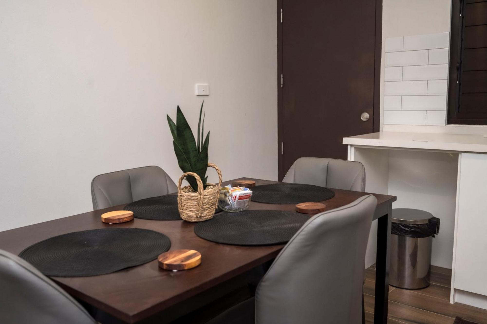 Garden Apartments نادي المظهر الخارجي الصورة